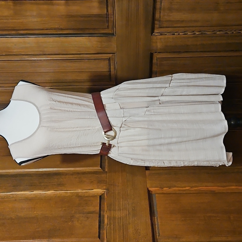 Easel Dress Deep Scoop Neck Pleated Peasant Style Beige / Oatmeal Oversized M